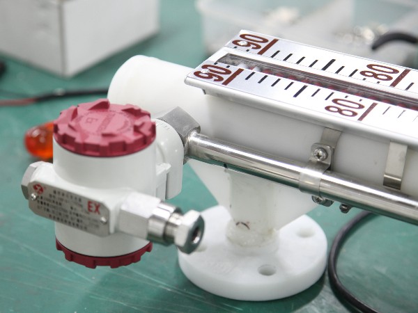 加藥裝置通常用什么液位計？26年廠家西安相遠科技為您專業(yè)解答