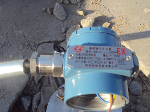 連桿浮球液位計(jì)