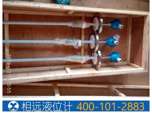 硝酸使用頂裝304襯四氟液位計為何不好用？